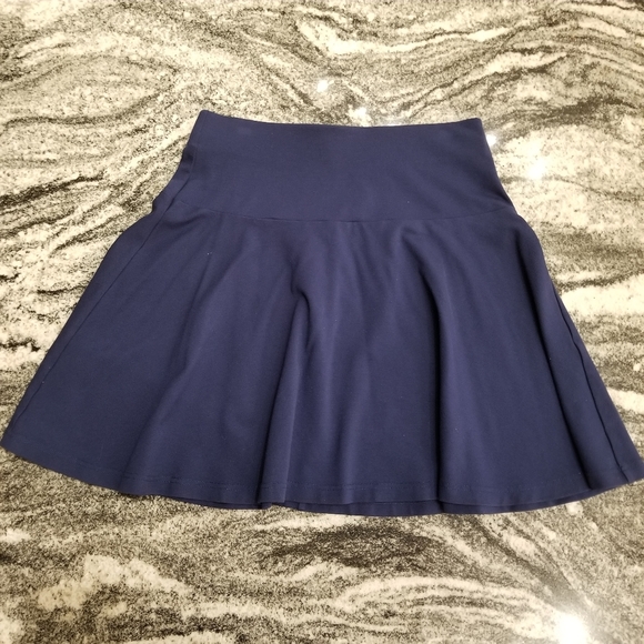 Roz & Ali Dresses & Skirts - Roz&Ali Circle Skirt, Mid Thigh Sz M